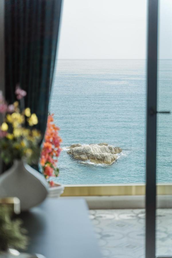 Hotel Maris 울친 외부 사진