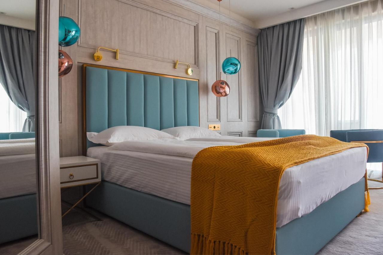 Hotel Maris 울친 외부 사진