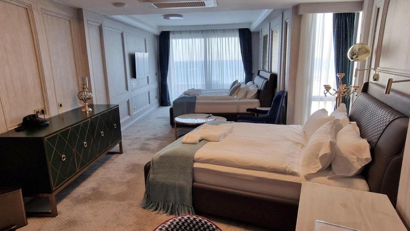 Hotel Maris 울친 외부 사진