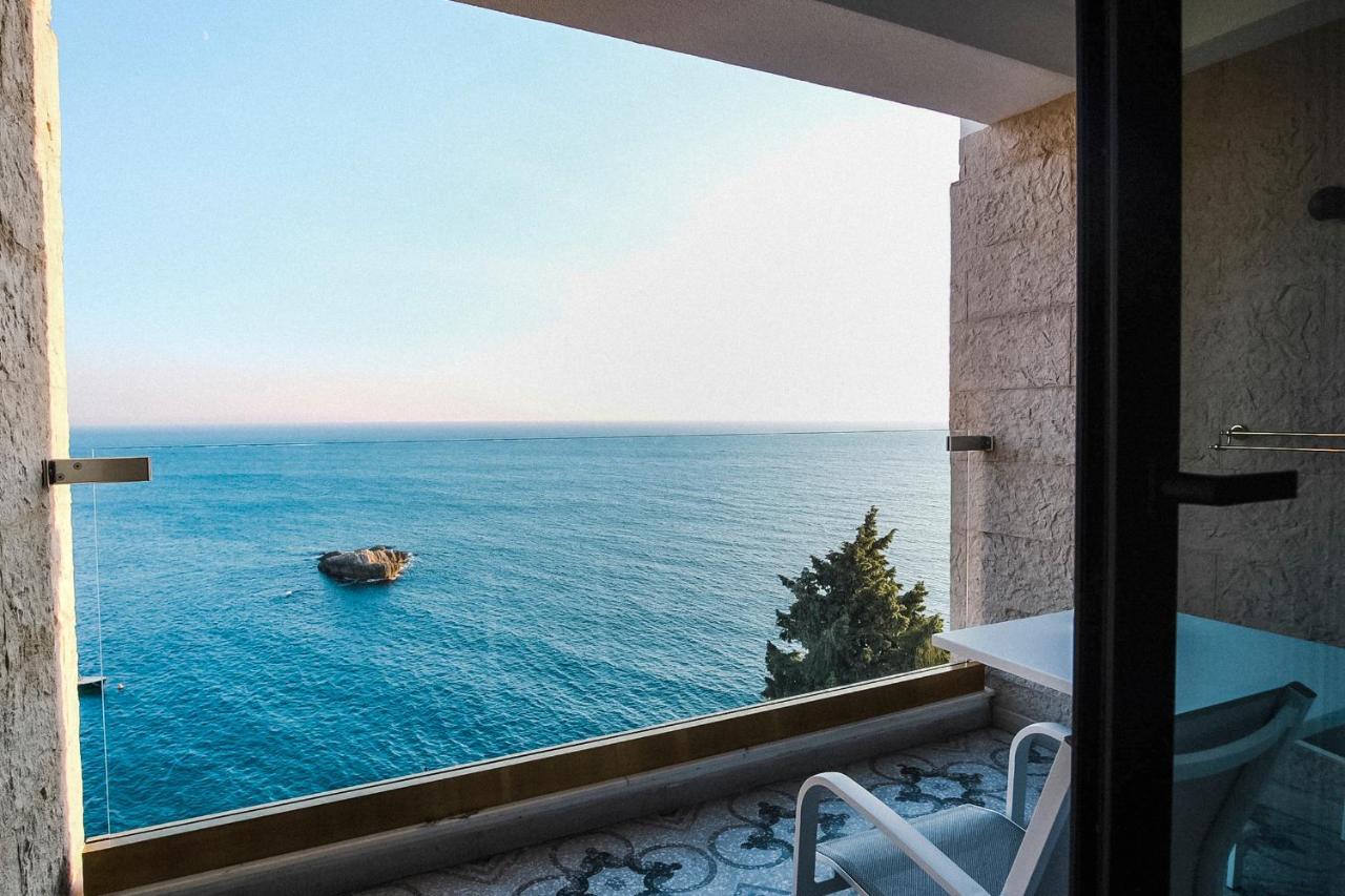 Hotel Maris 울친 외부 사진