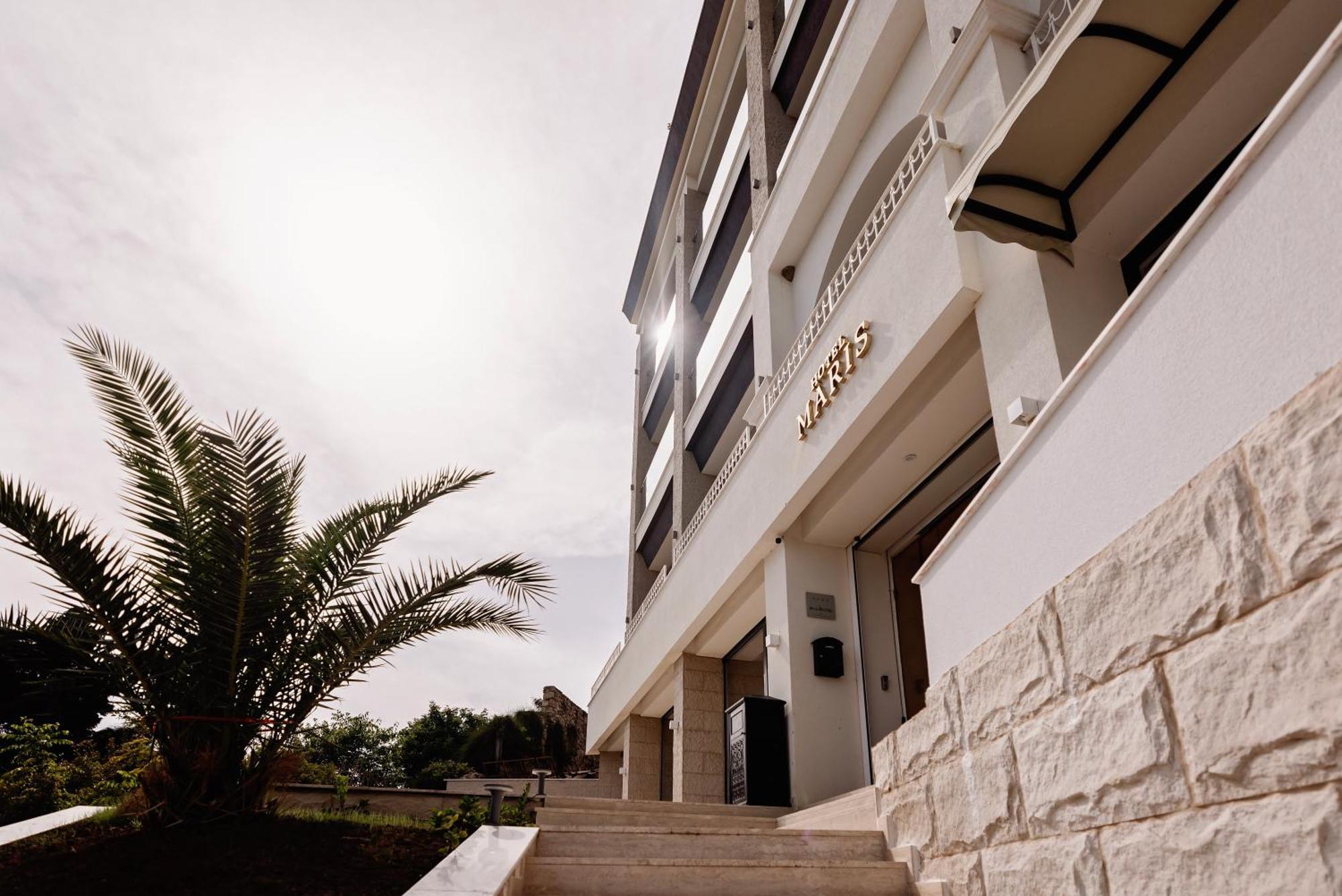 Hotel Maris 울친 외부 사진