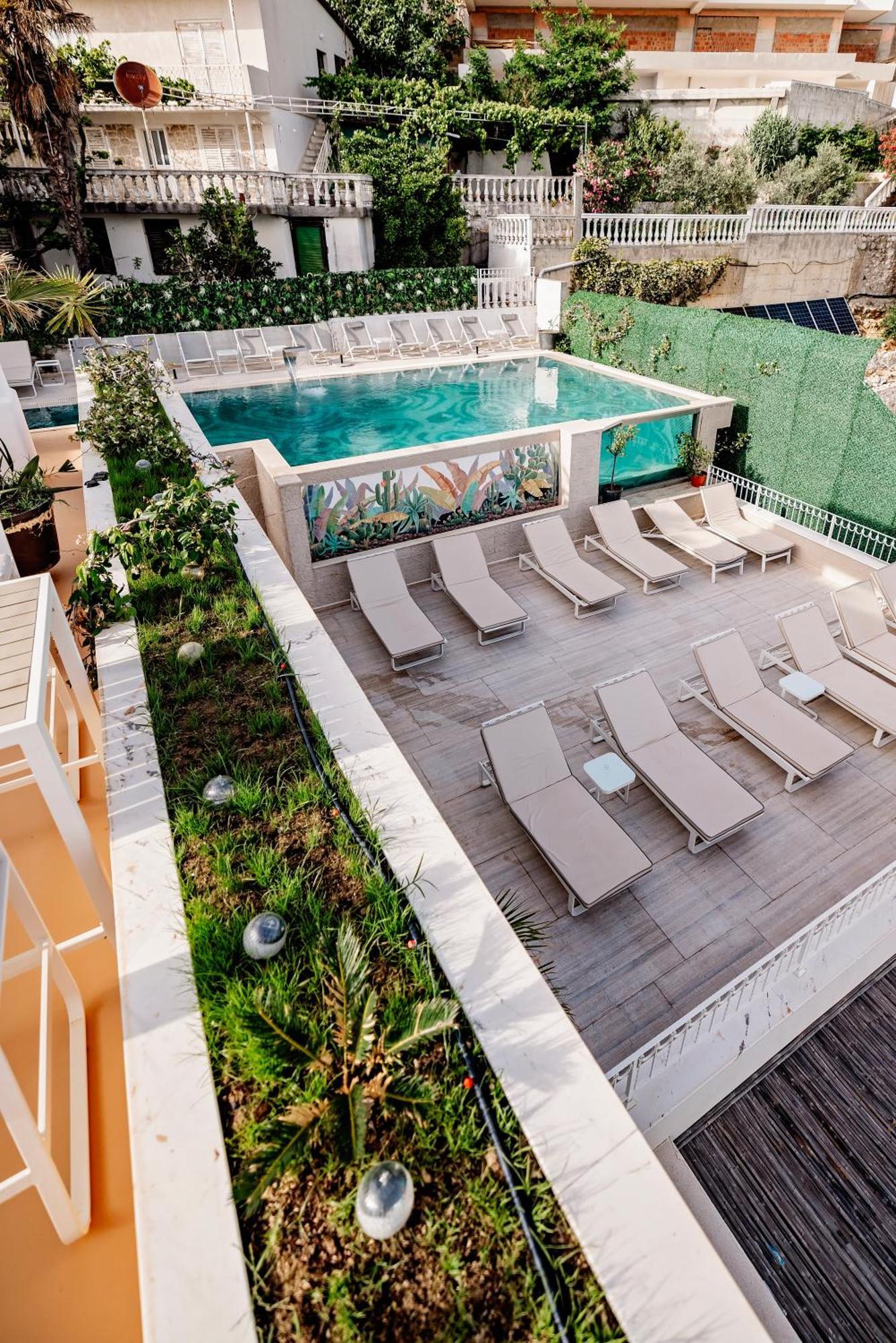 Hotel Maris 울친 외부 사진