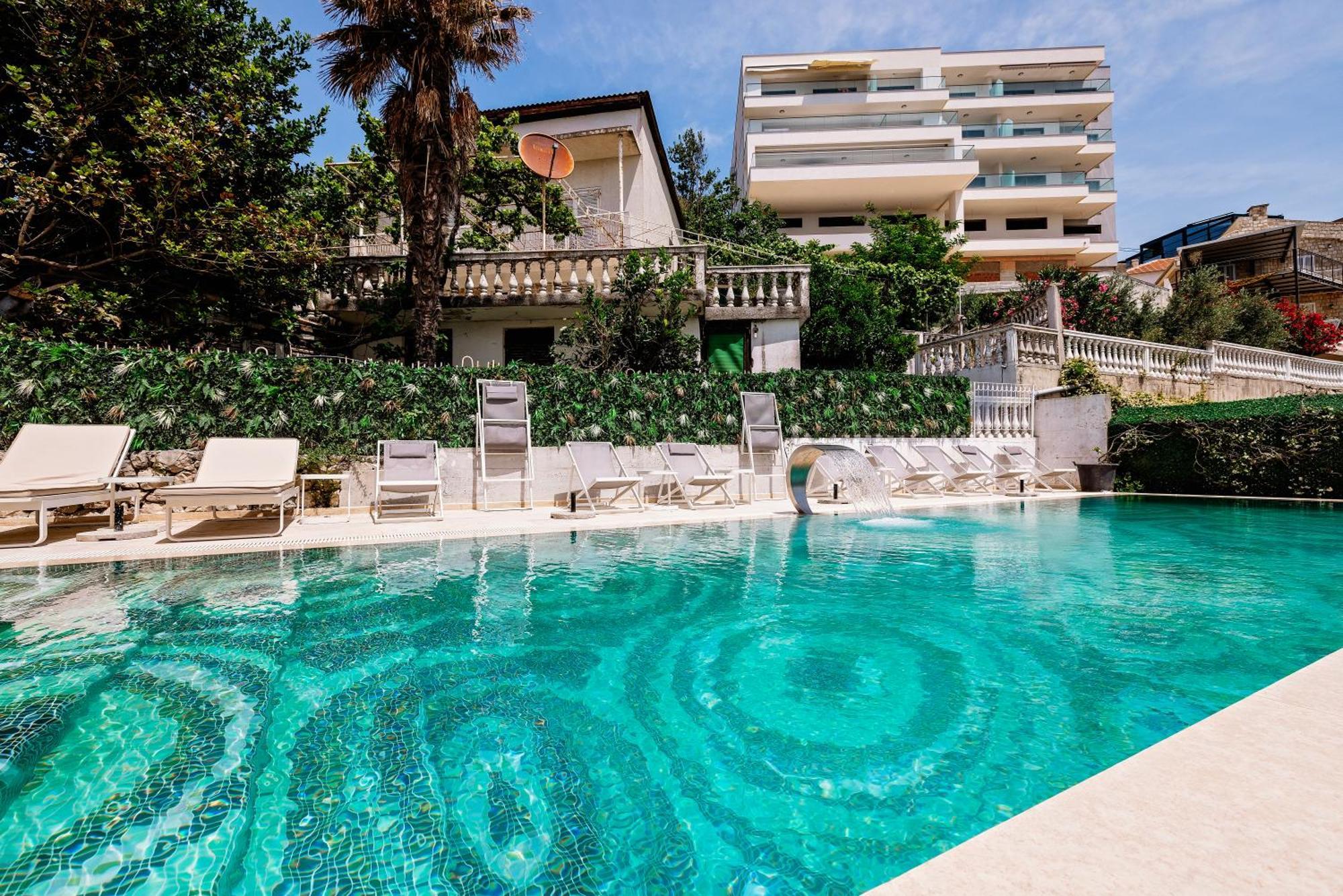 Hotel Maris 울친 외부 사진